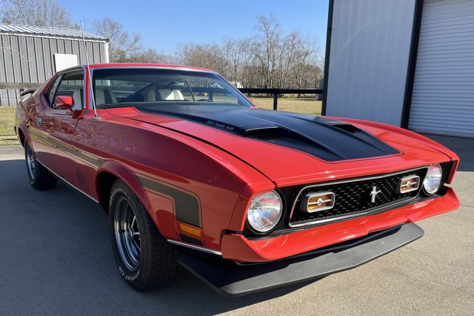 1971 Ford Mustang 1969-1973 sold for $25,000