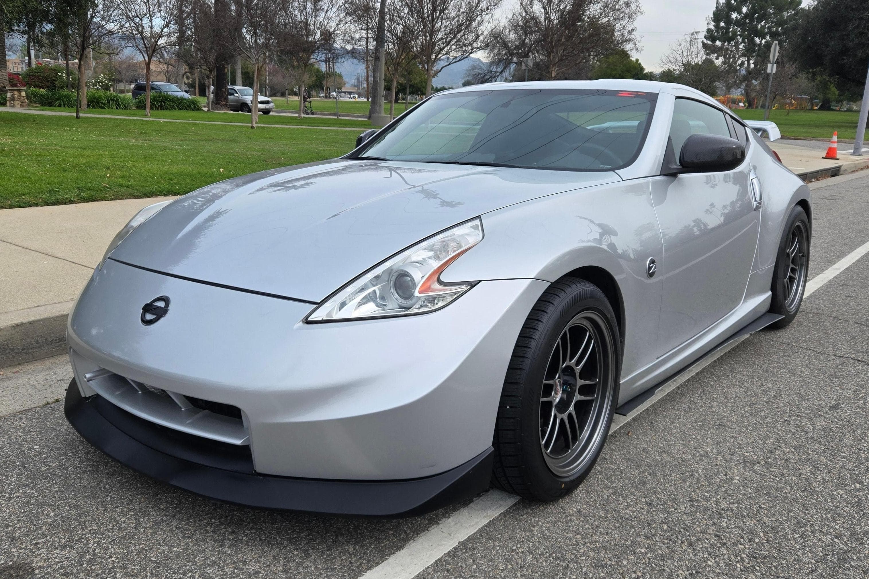 2011 Nissan 370Z sold for $16,000