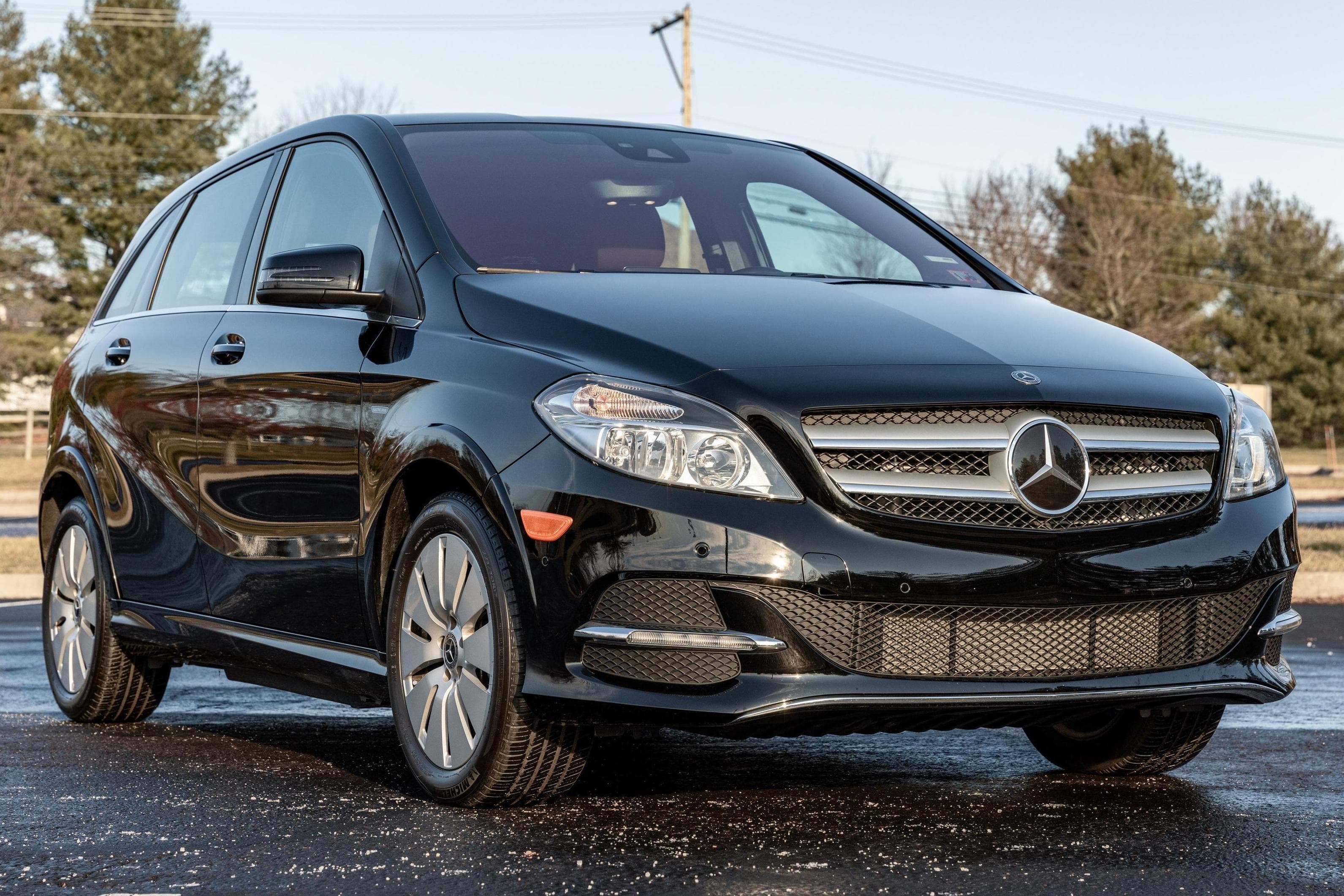 2017 Mercedes-Benz B-Class sold for $9,100