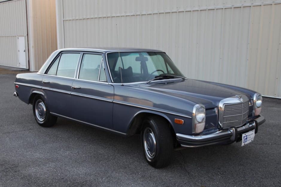 1973 Mercedes-Benz W114 & W115 sold for $6,500