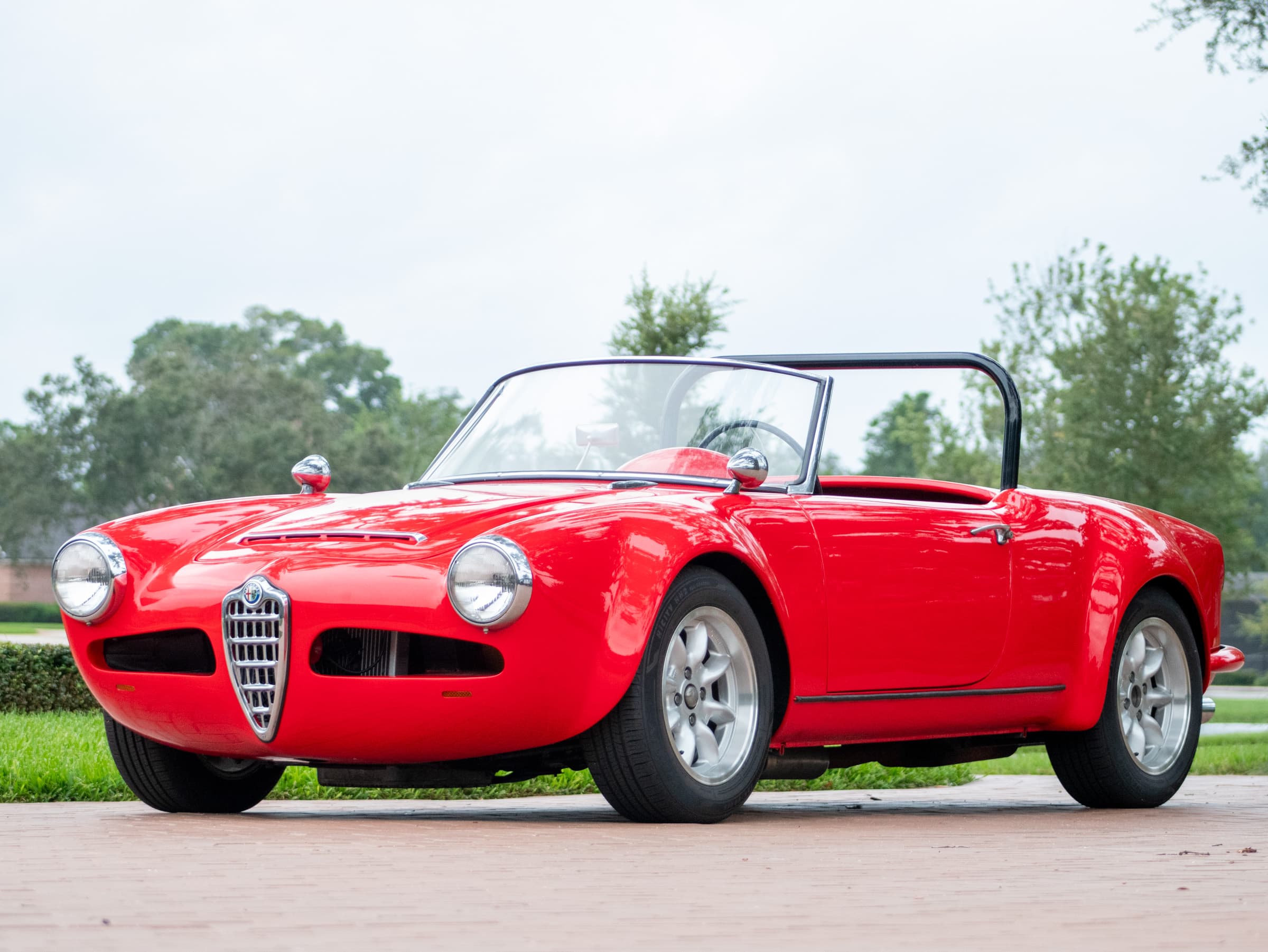 1957 Alfa Romeo Giuletta Spider sold for $31,000