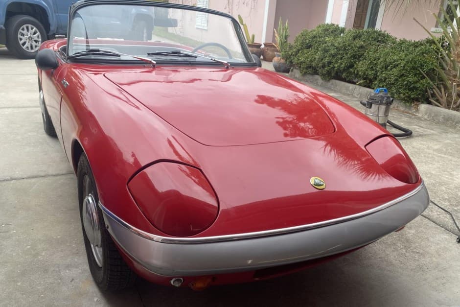 1964 Lotus Elan (1962-1975) sold for $40,000