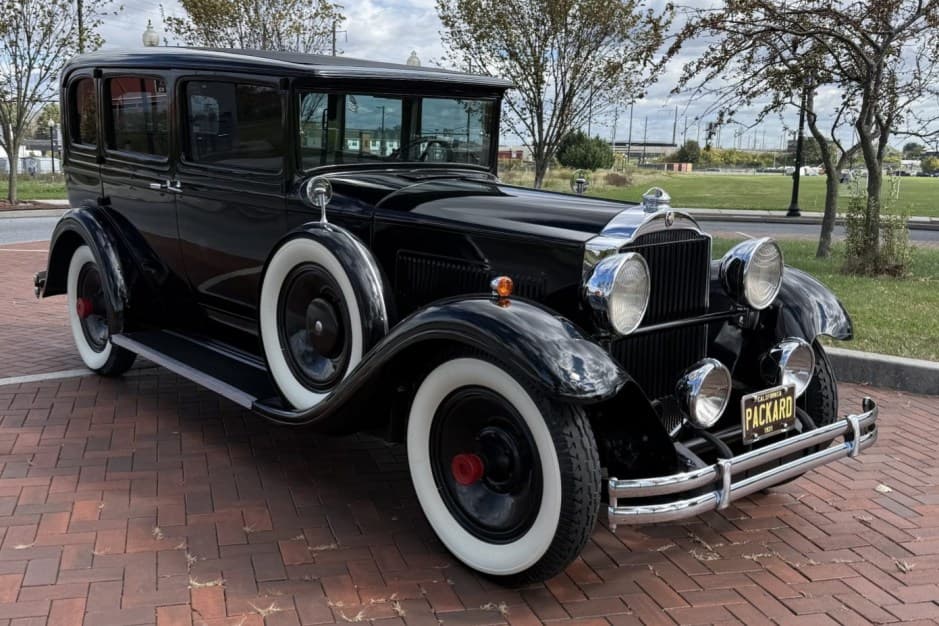 1931 Packard Eight sold for $16,000