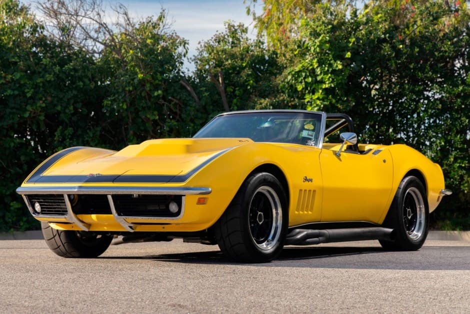 1969 Chevrolet Corvette C3 Convertible sold for $93,000