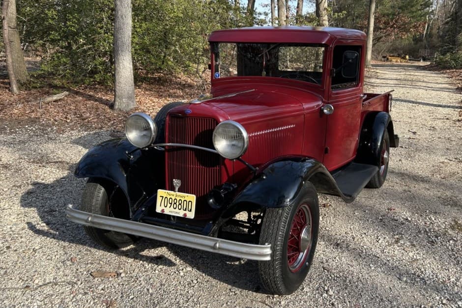 1932 Ford  sold for $13,500