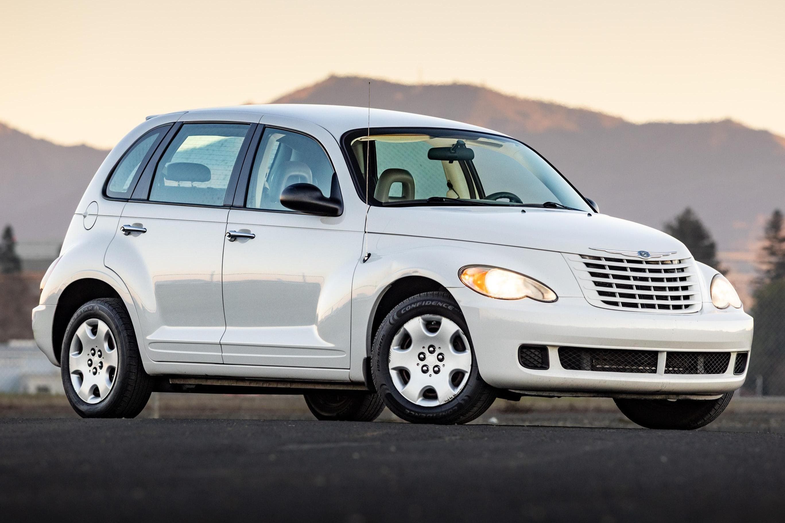 2009 Chrysler PT Cruiser sold for $3,400