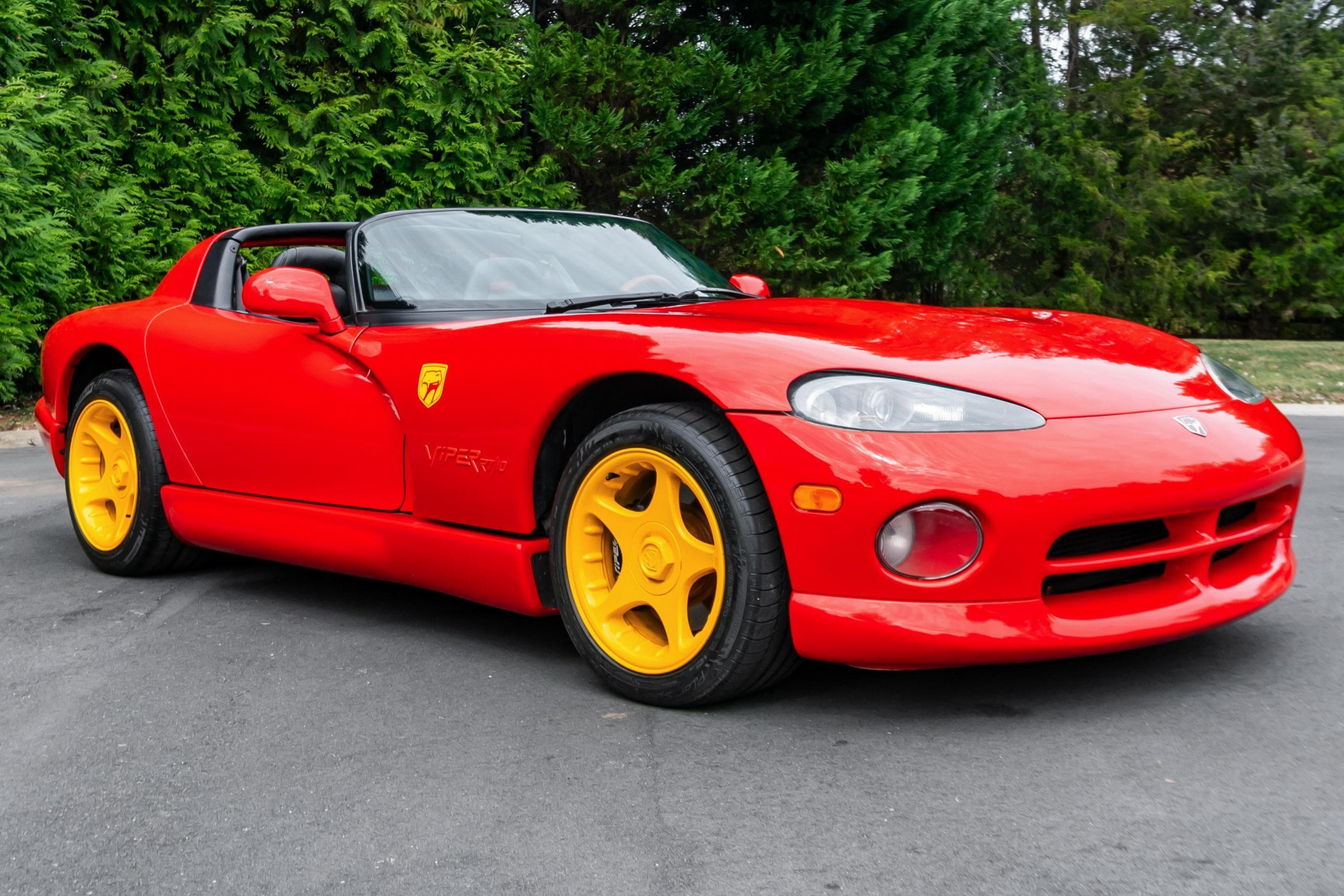 1996 Dodge Viper sold for $40,250
