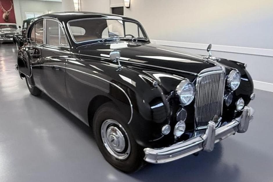 1959 Jaguar Mk VII, VIII, & IX sold for $46,000