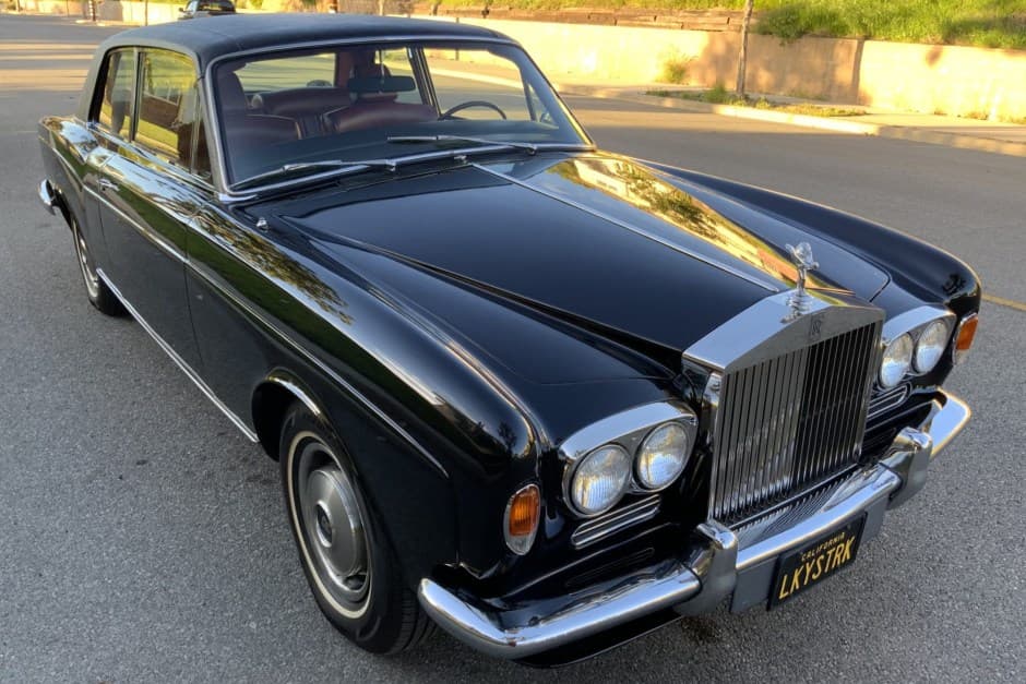 1972 Rolls-Royce Corniche sold for $30,000