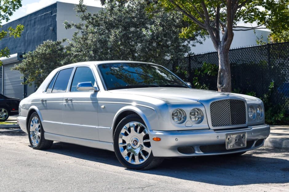 2006 Bentley Arnage sold for $22,608