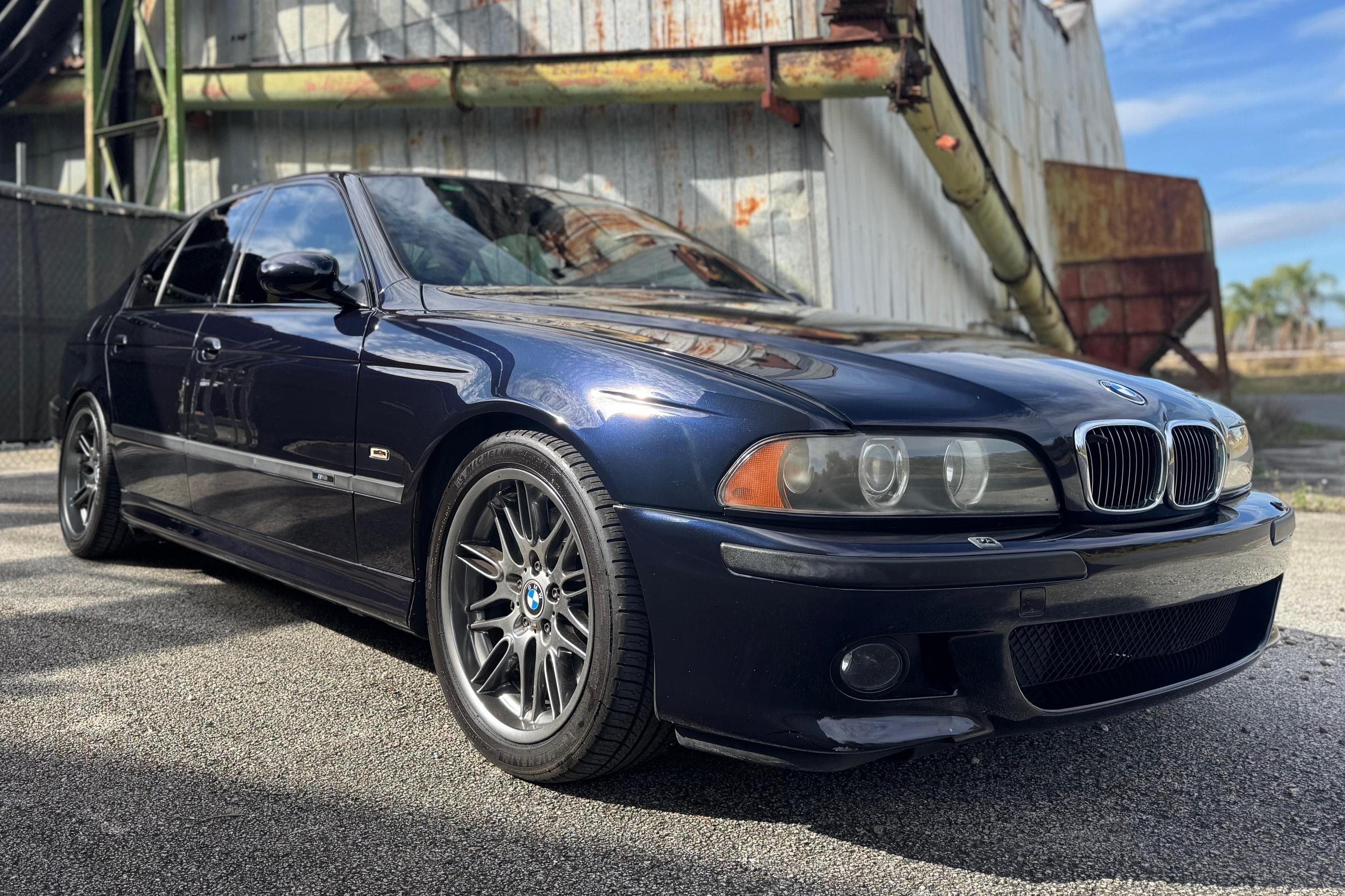 2003 BMW E39 M5 sold for $15,250