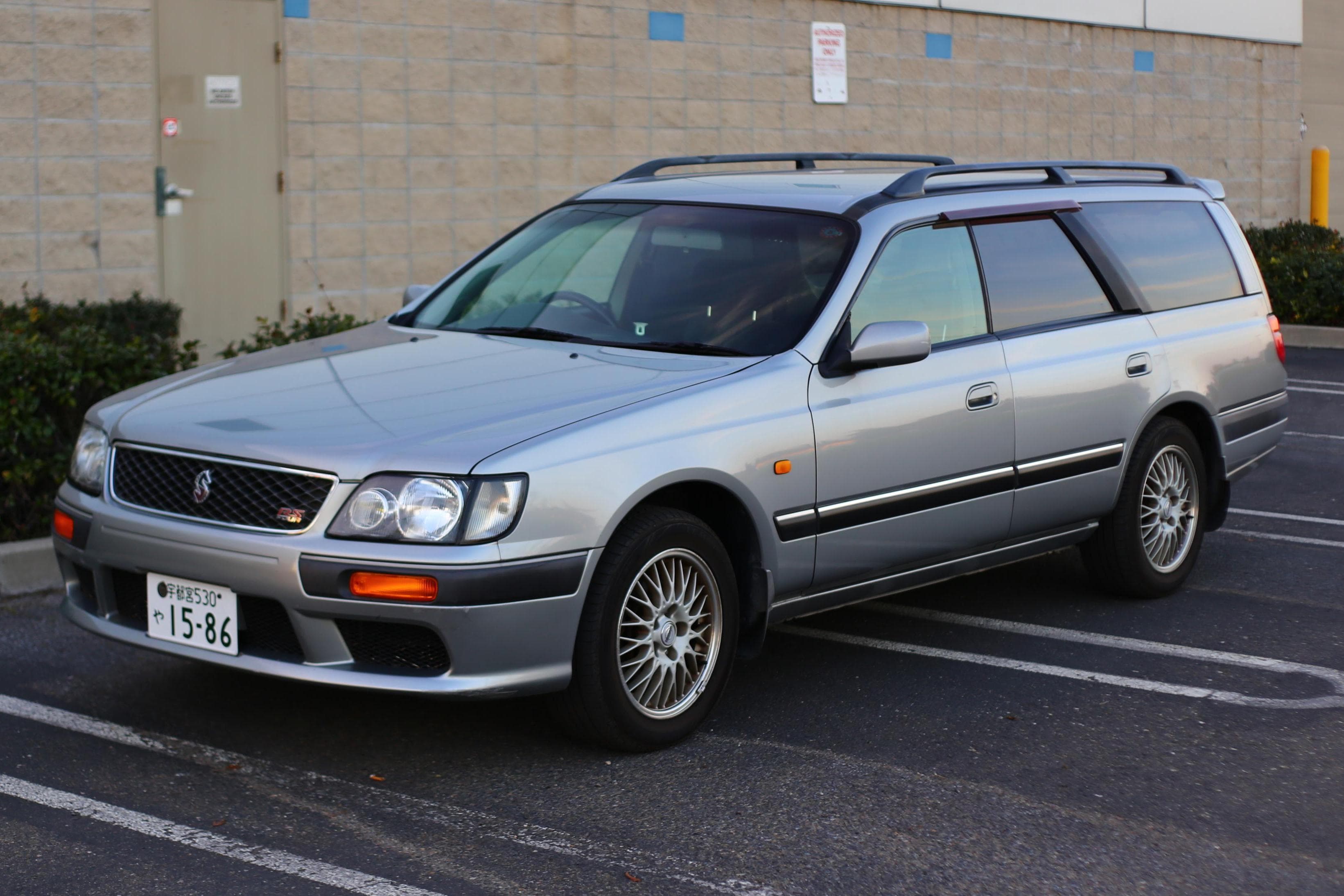 1997 Nissan Stagea sold for $11,416