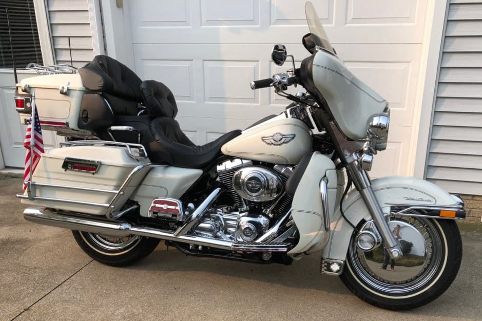 2003 Harley-Davidson Touring sold for $16,666