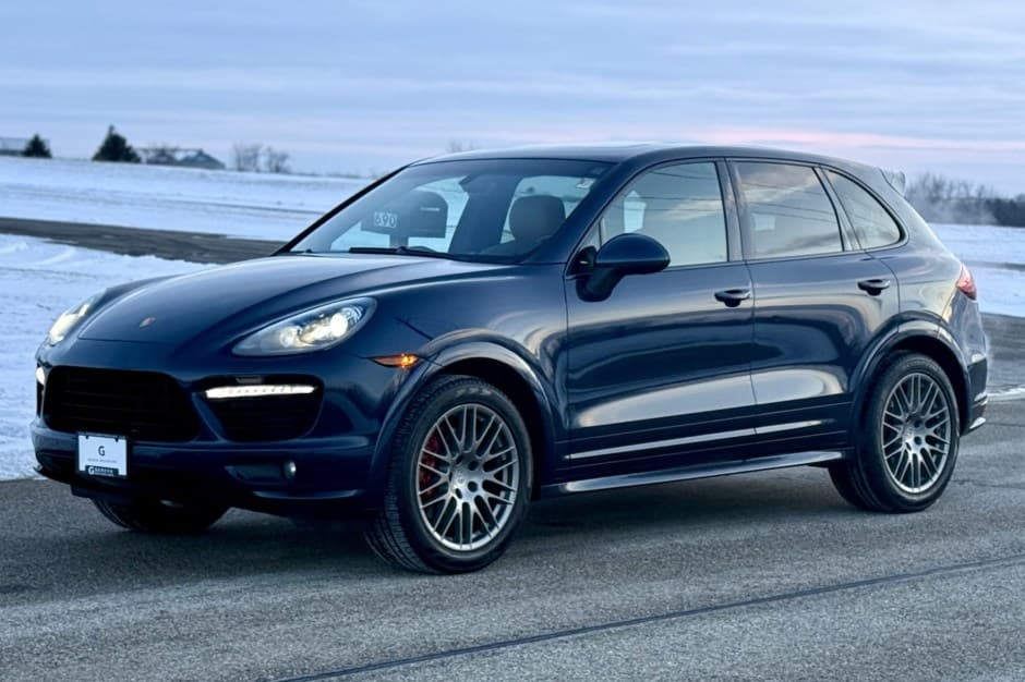 2014 Porsche 958 Cayenne (2011-2018) sold for $42,000