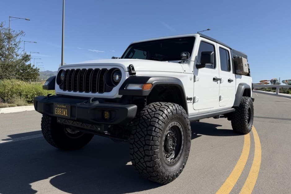 2020 Jeep JT Gladiator sold for $26,000