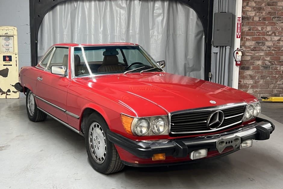 1989 Mercedes-Benz R107 SL sold for $17,000