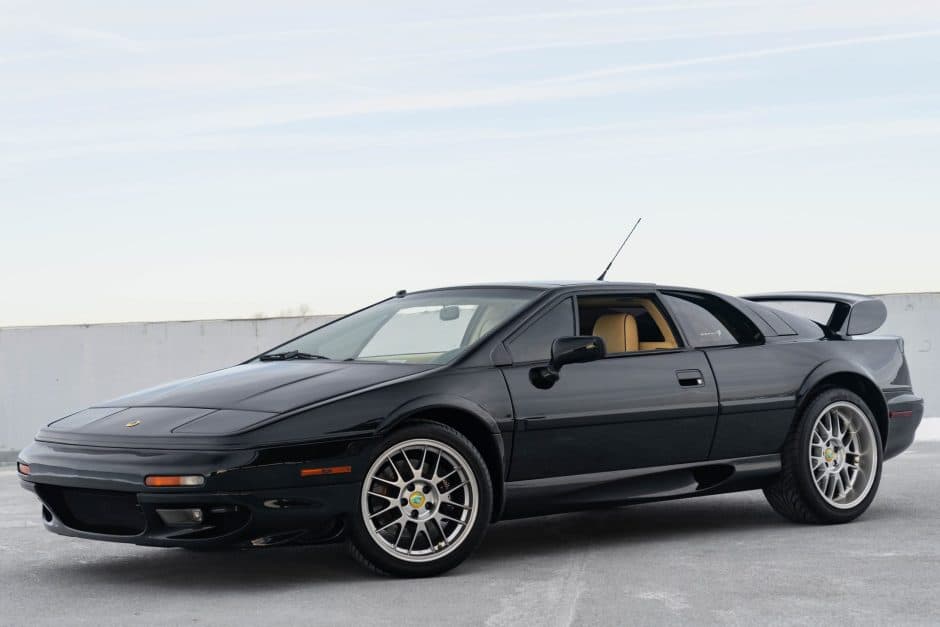 2003 Lotus Esprit sold for $74,499