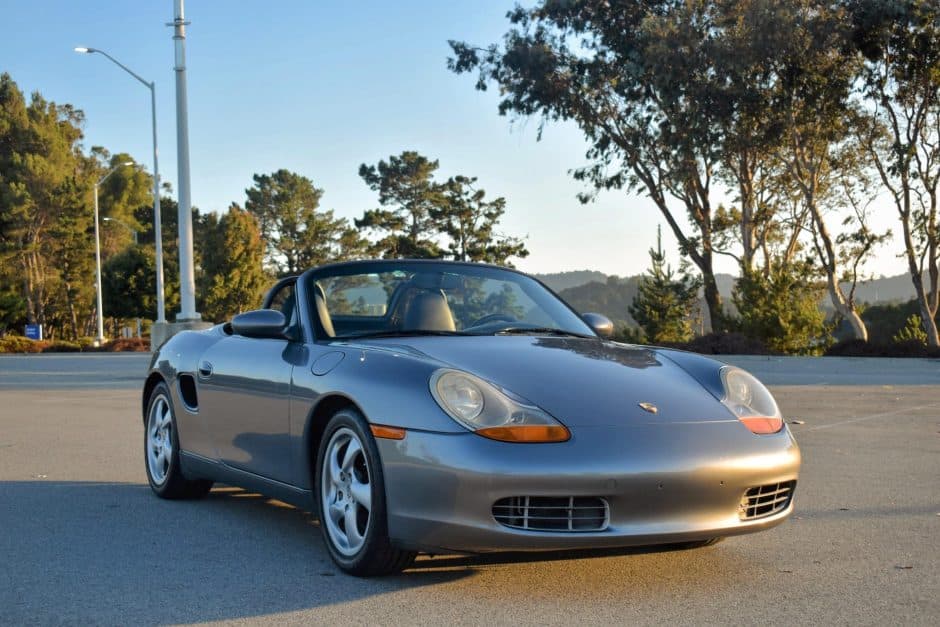 2001 Porsche 986 Boxster sold for $12,250