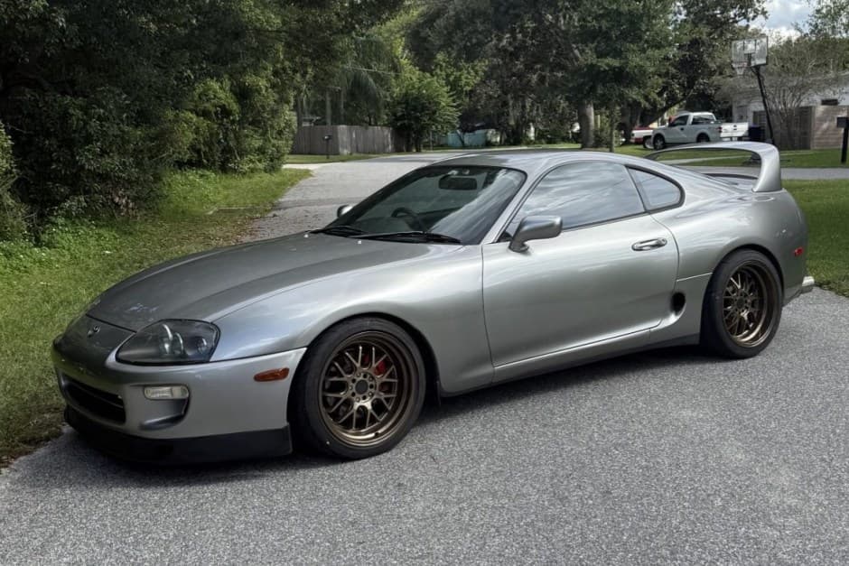 1999 Toyota Supra A80 (1993-2002) sold for $33,000