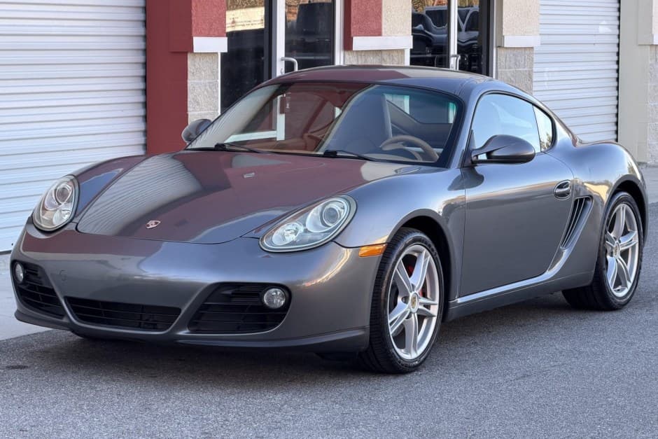 2010 Porsche 987 Cayman sold for $18,750