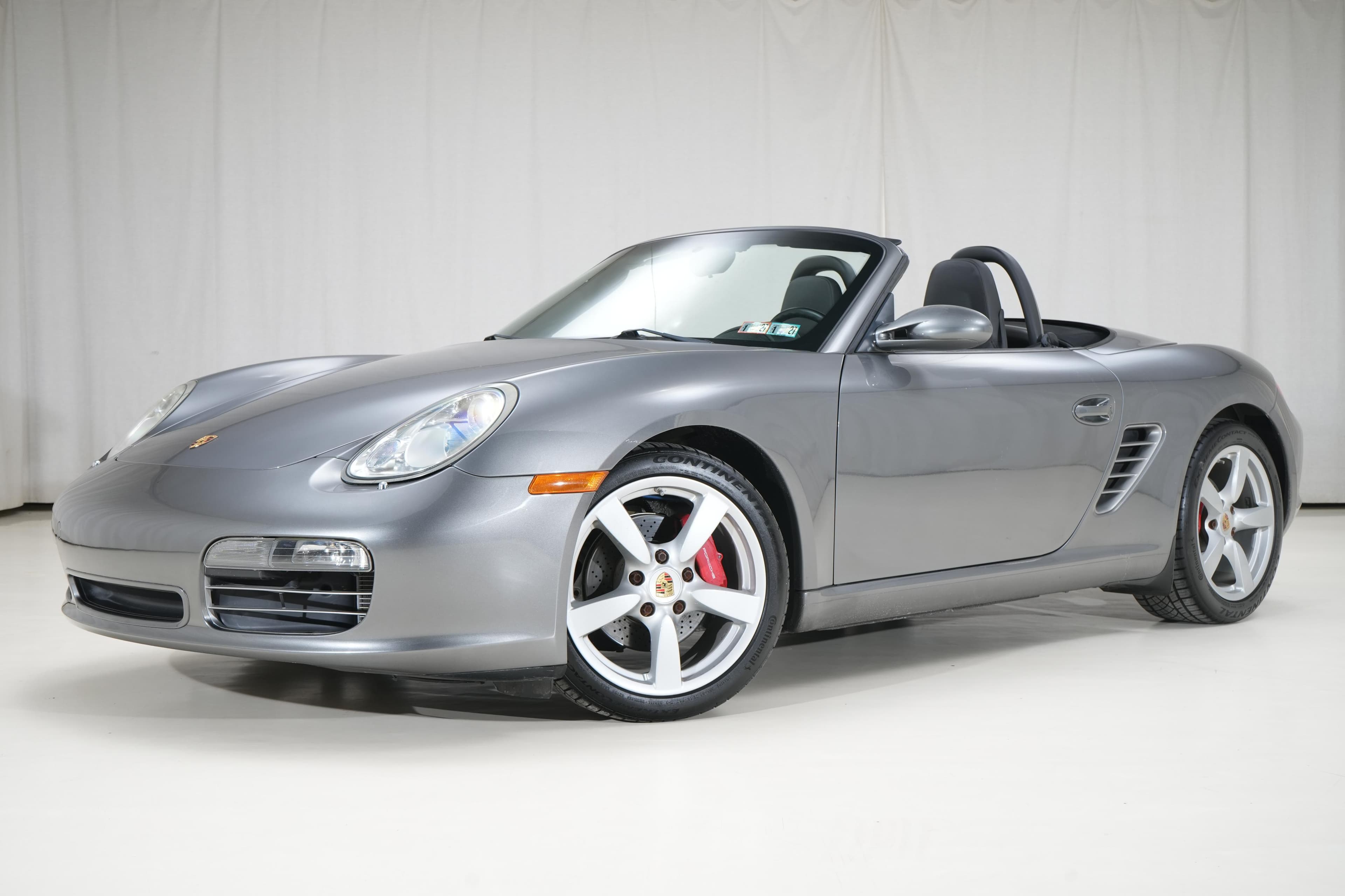 2007 Porsche 987 Boxster sold for $27,169