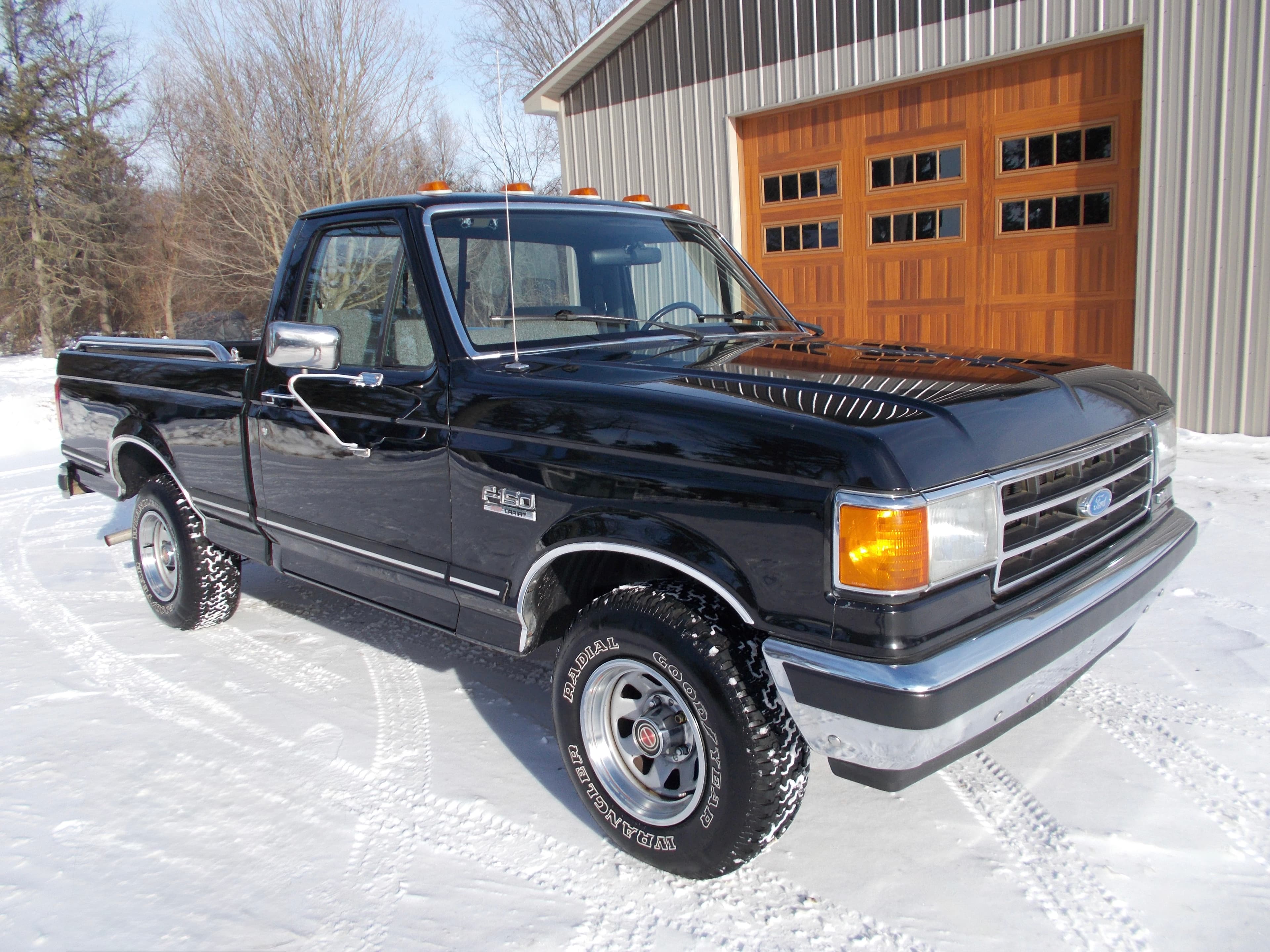 1989 Ford F-150 sold for $18,000