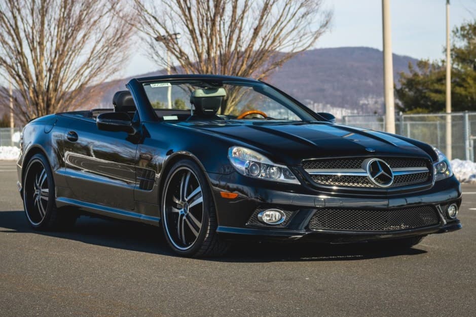 2009 Mercedes-Benz R230 SL sold for $15,000