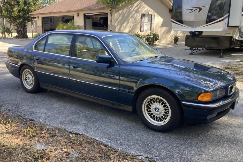 1995 BMW E38 7-Series sold for $4,600