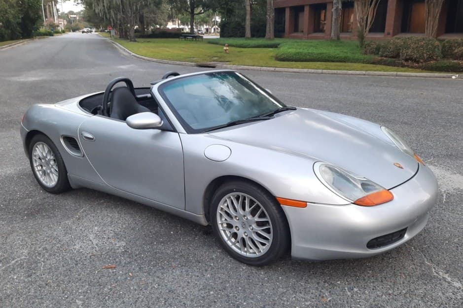 2000 Porsche 986 Boxster sold for $11,750