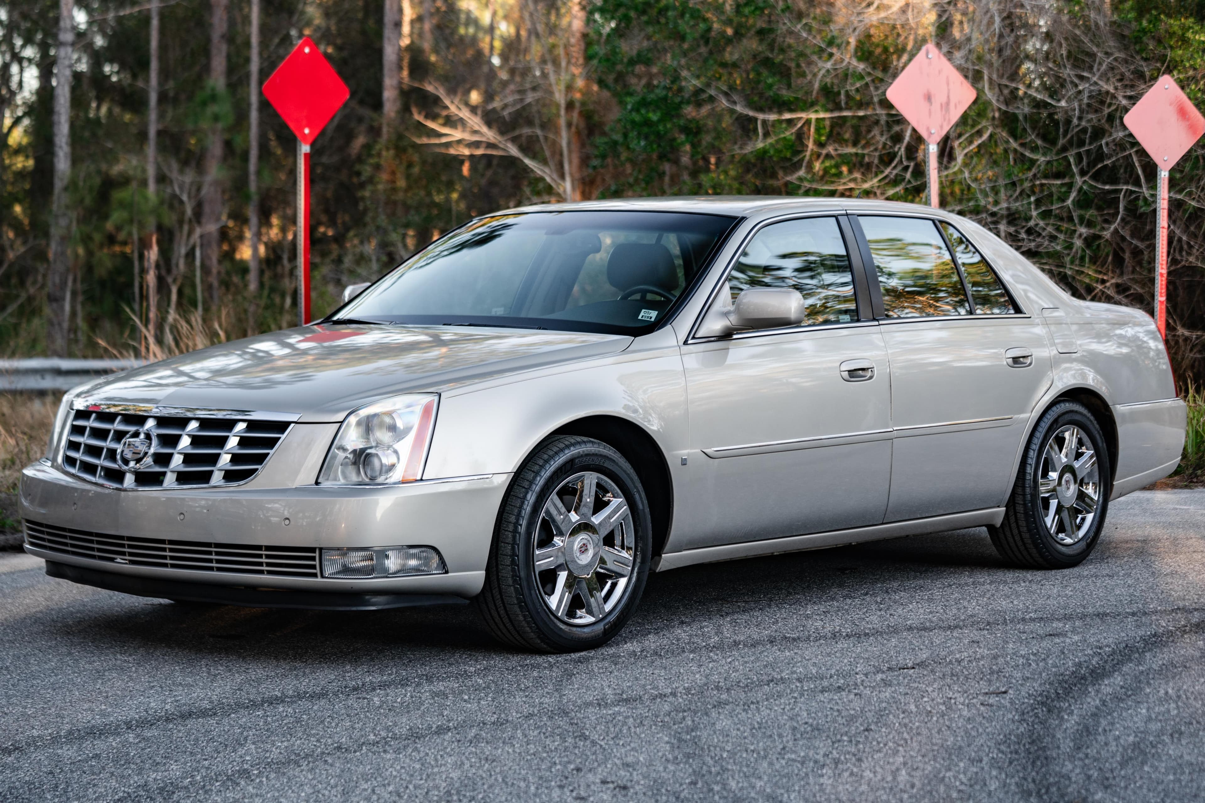 2007 Cadillac DTS sold for $5,300