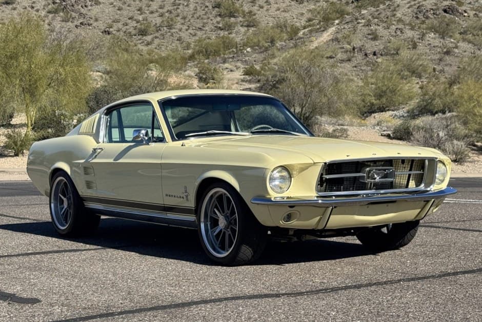 1967 Ford Mustang 1967-1968 sold for $86,500