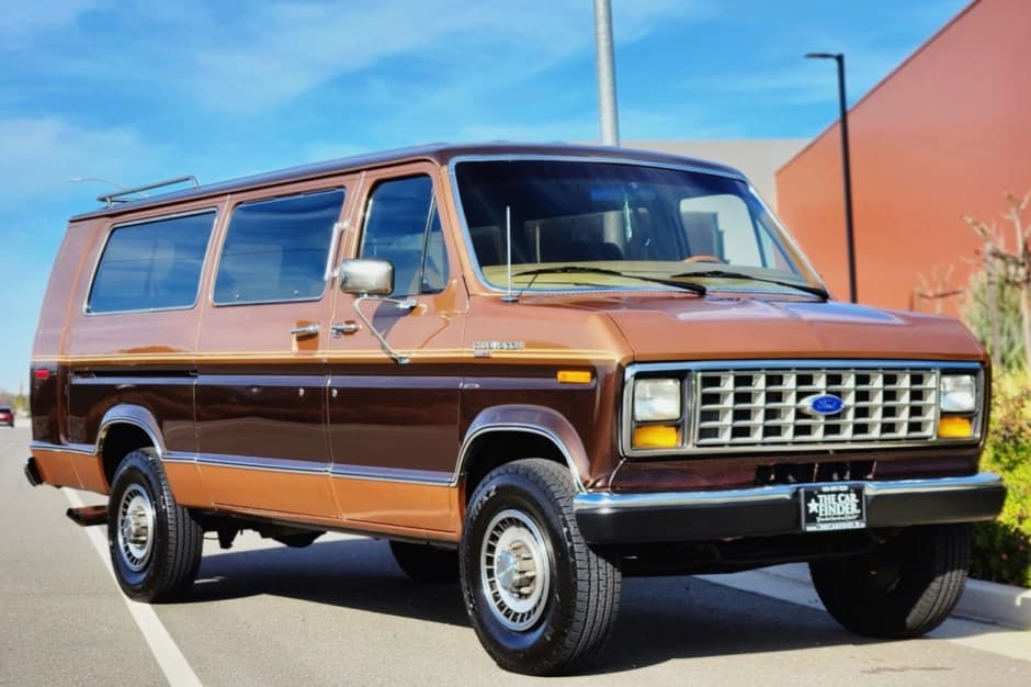 1988 Ford Econoline Van sold for $18,888