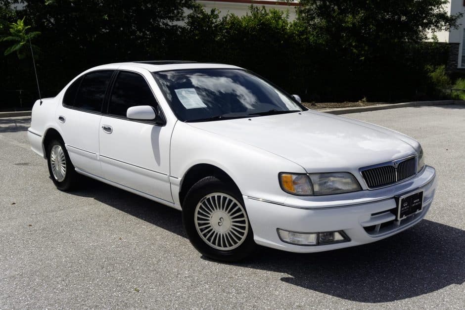 1996 Infiniti I30/I35 sold for $10,750