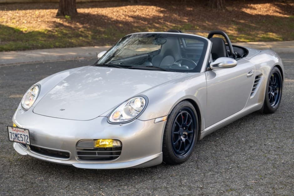 2007 Porsche 987 Boxster sold for $27,987
