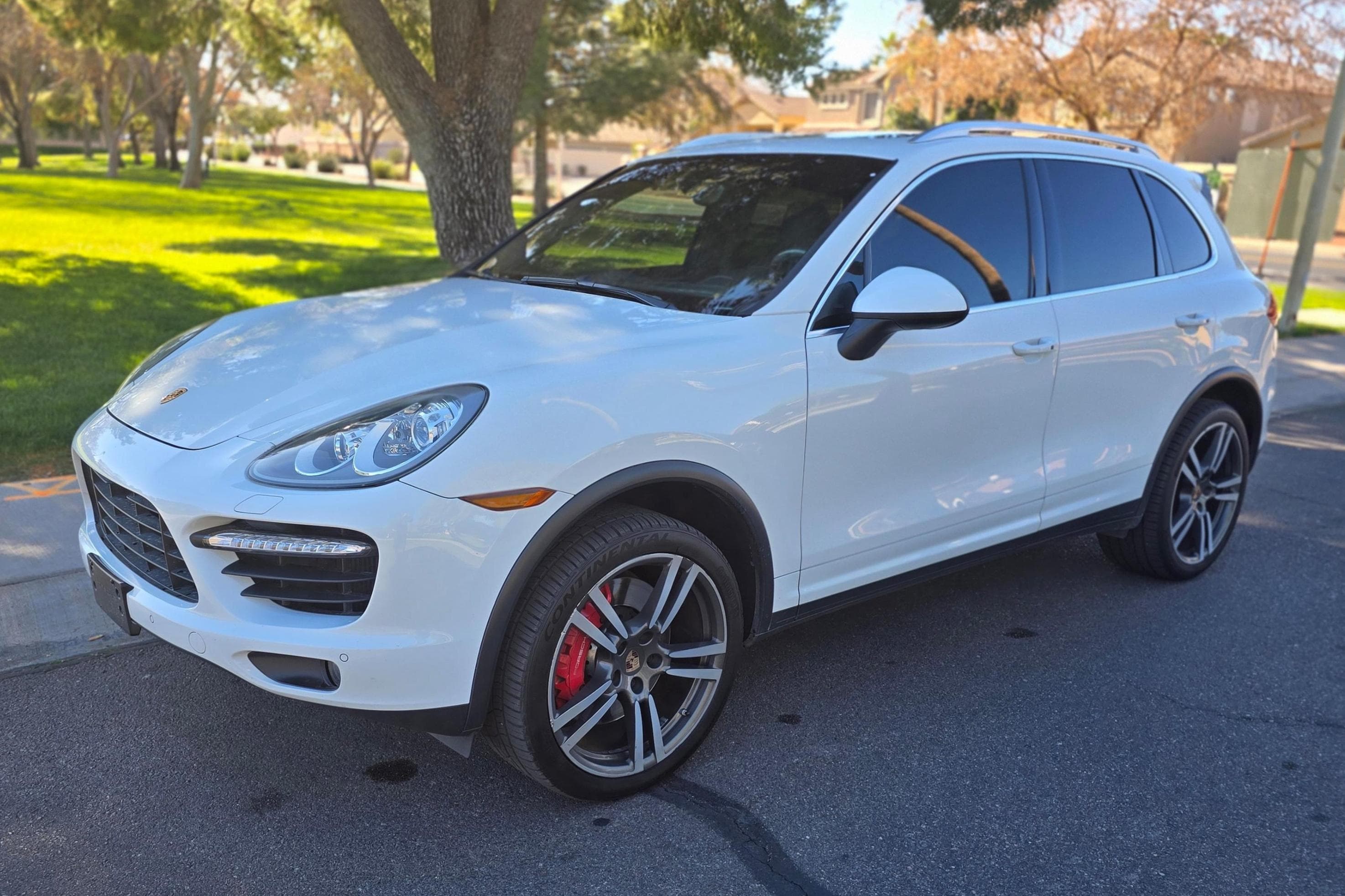 2014 Porsche Cayenne sold for $12,300