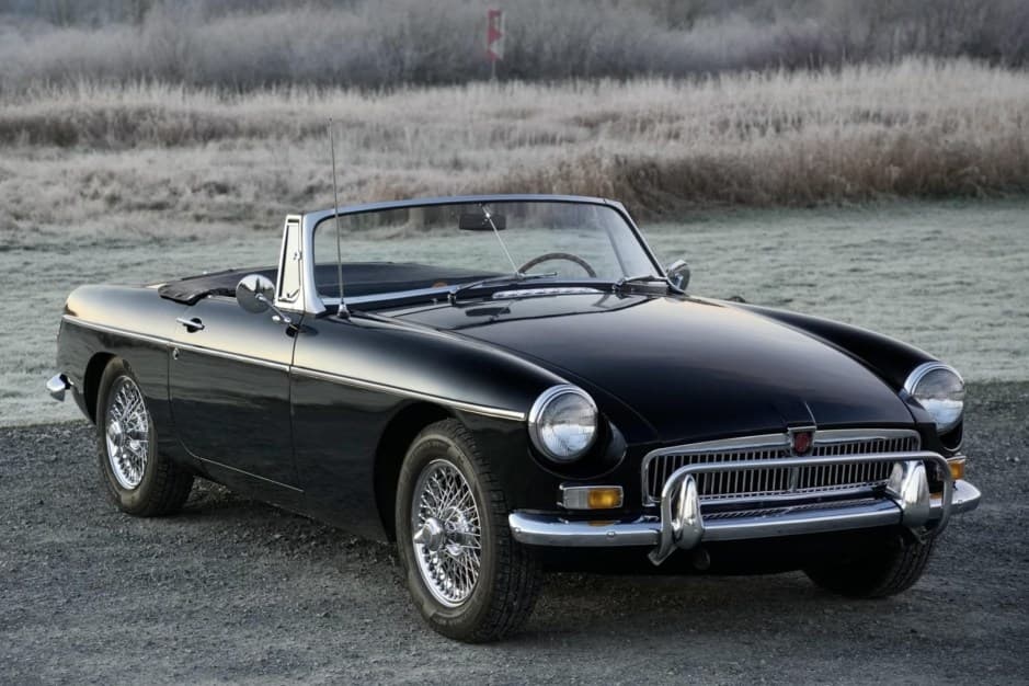 1967 MG MGB sold for $9,000