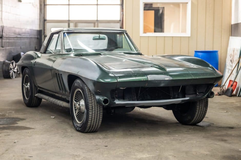 1965 Chevrolet Corvette C2 sold for $32,750
