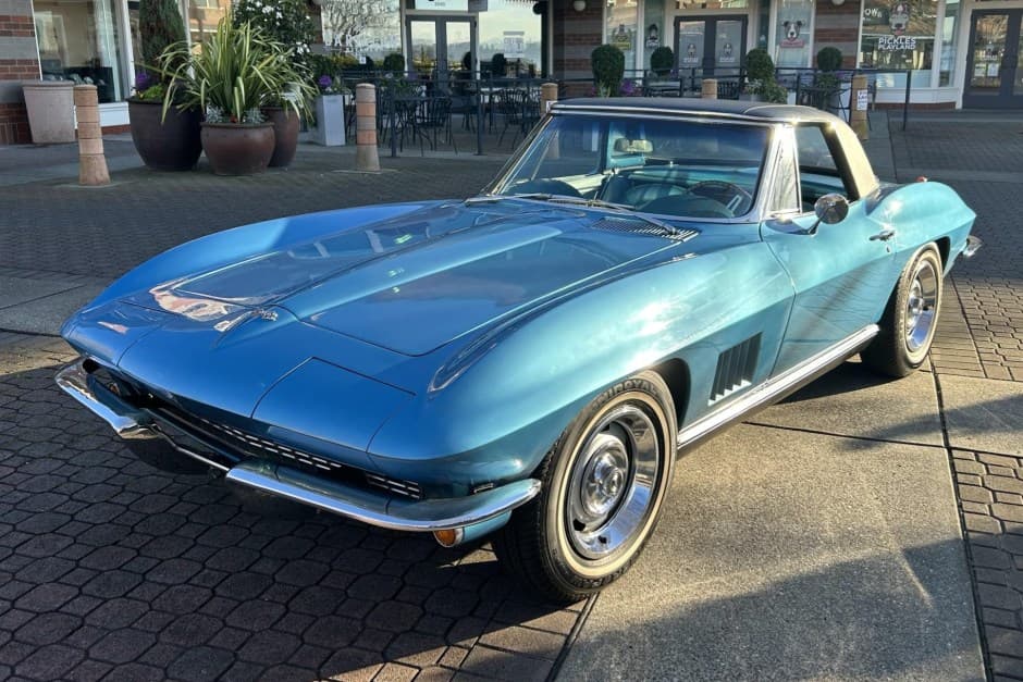 1967 Chevrolet Corvette C2 sold for $73,000