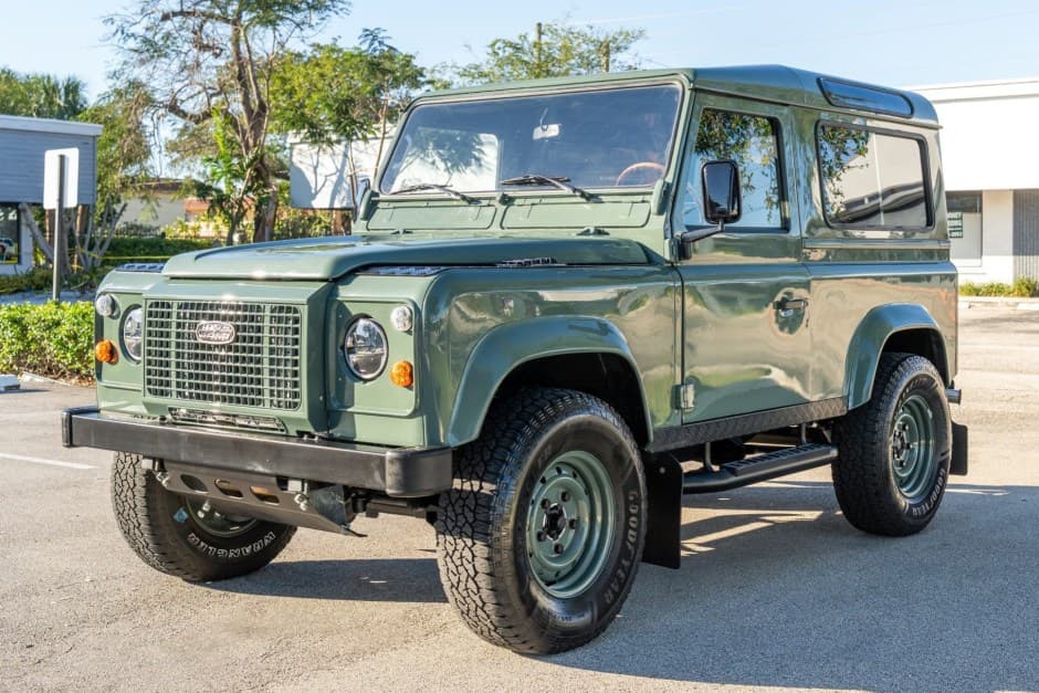 1997 Land Rover 90 / Defender 90 (Euro Spec) sold for $43,500