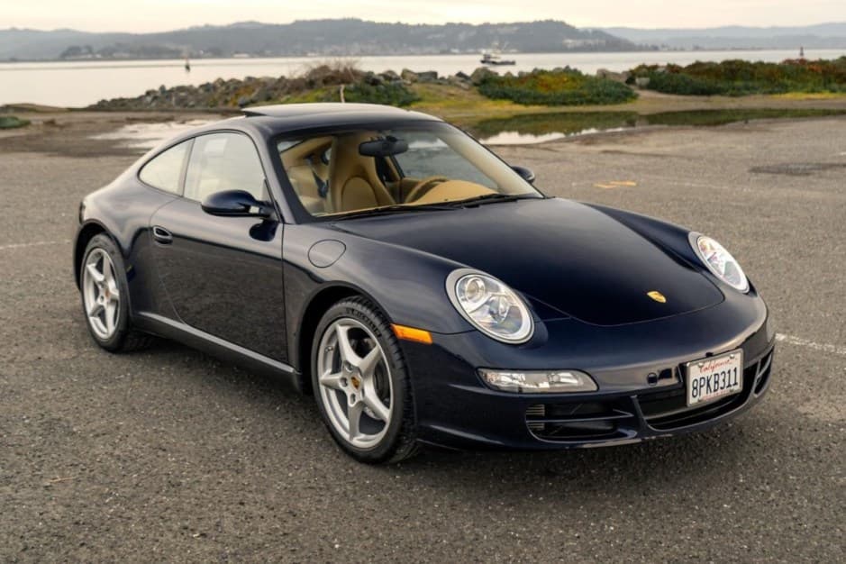 2008 Porsche 997 911 Carrera sold for $71,000
