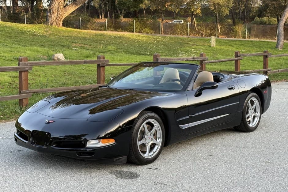 2002 Chevrolet Corvette C5 Convertible sold for $17,500