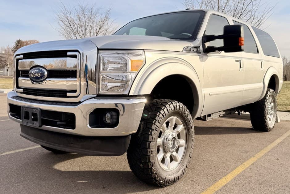 2011 Ford Super Duty 2011-2016 sold for $50,500