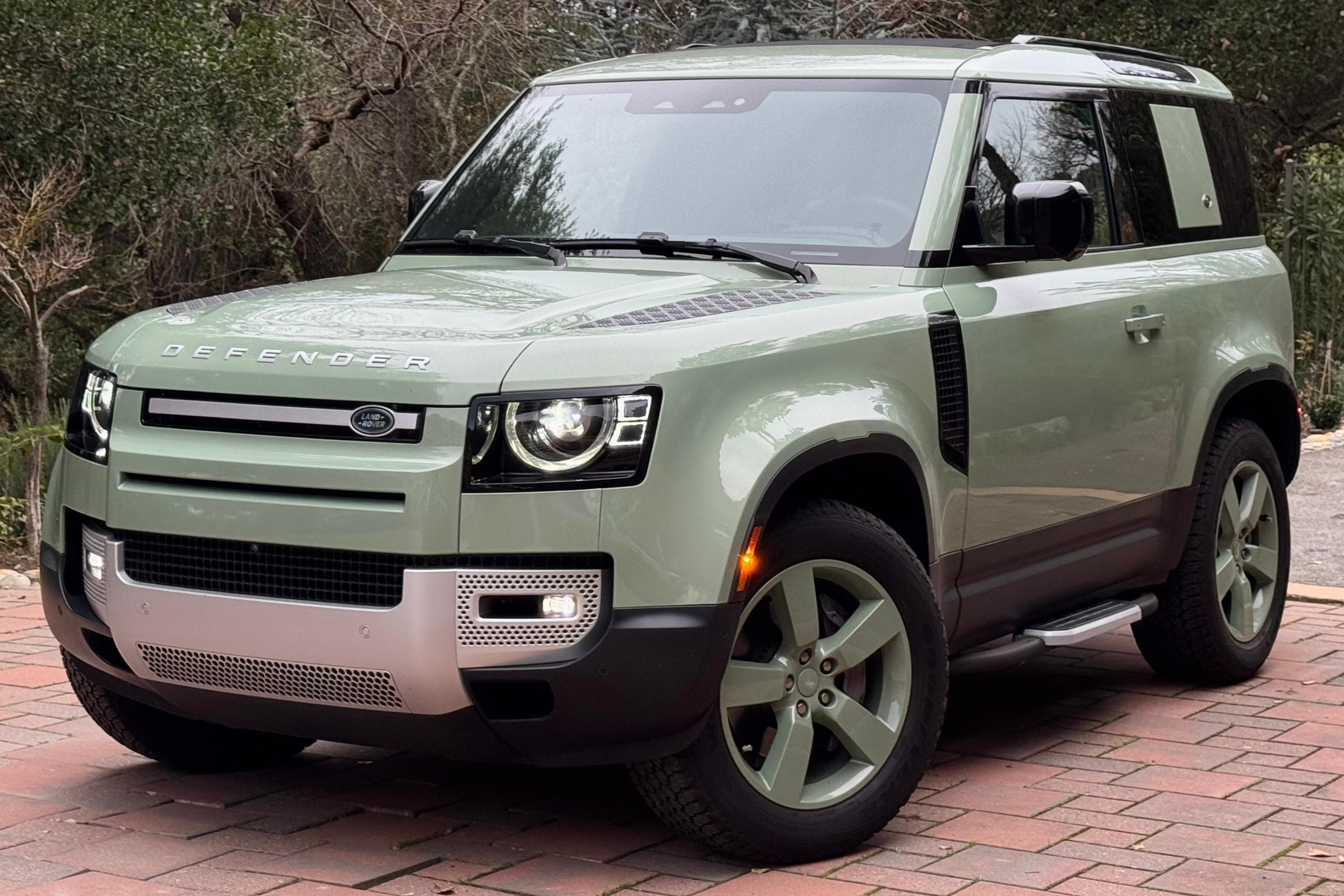 2023 Land Rover Defender sold for $48,500
