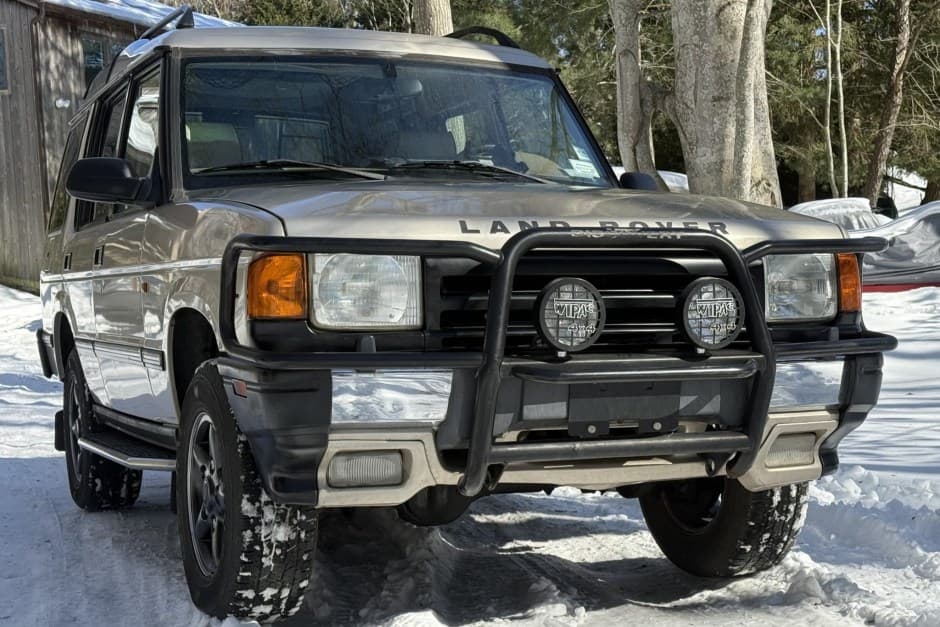 1998 Land Rover Discovery I sold for $5,900