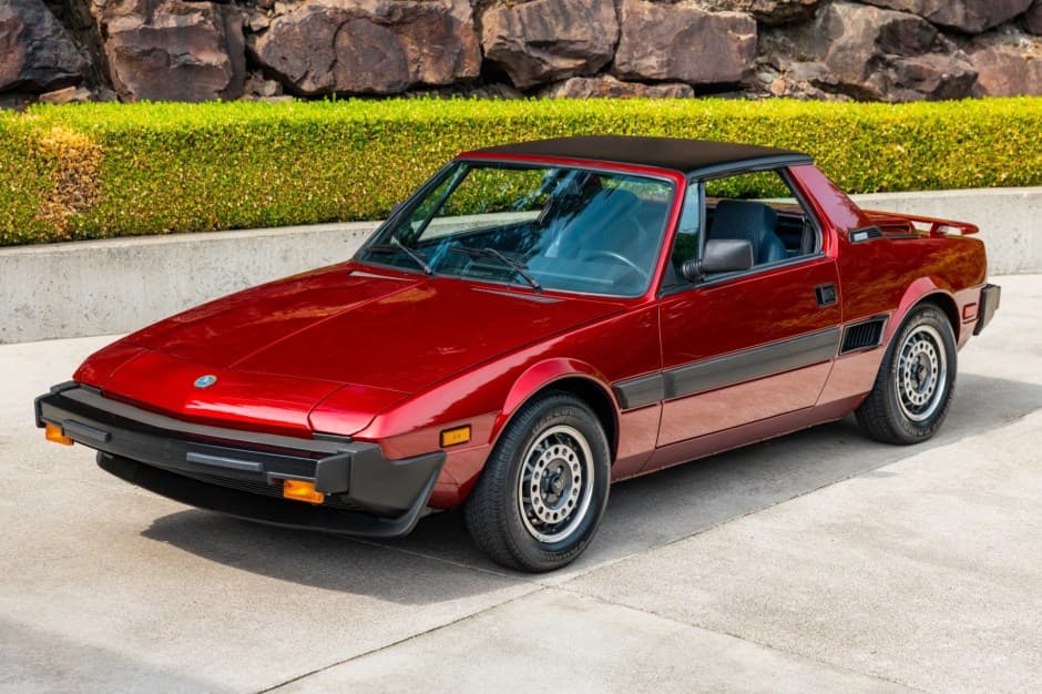 1988 Fiat X1/9 sold for $40,521