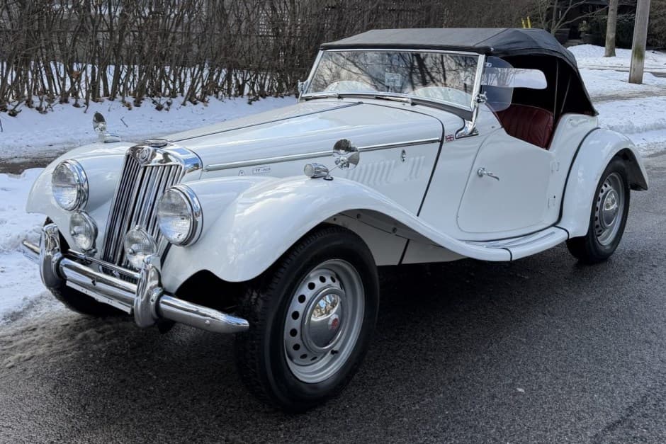 1954 MG TF sold for $15,500