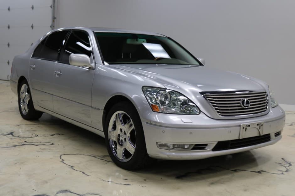 2005 Lexus LS Sedan sold for $10,000