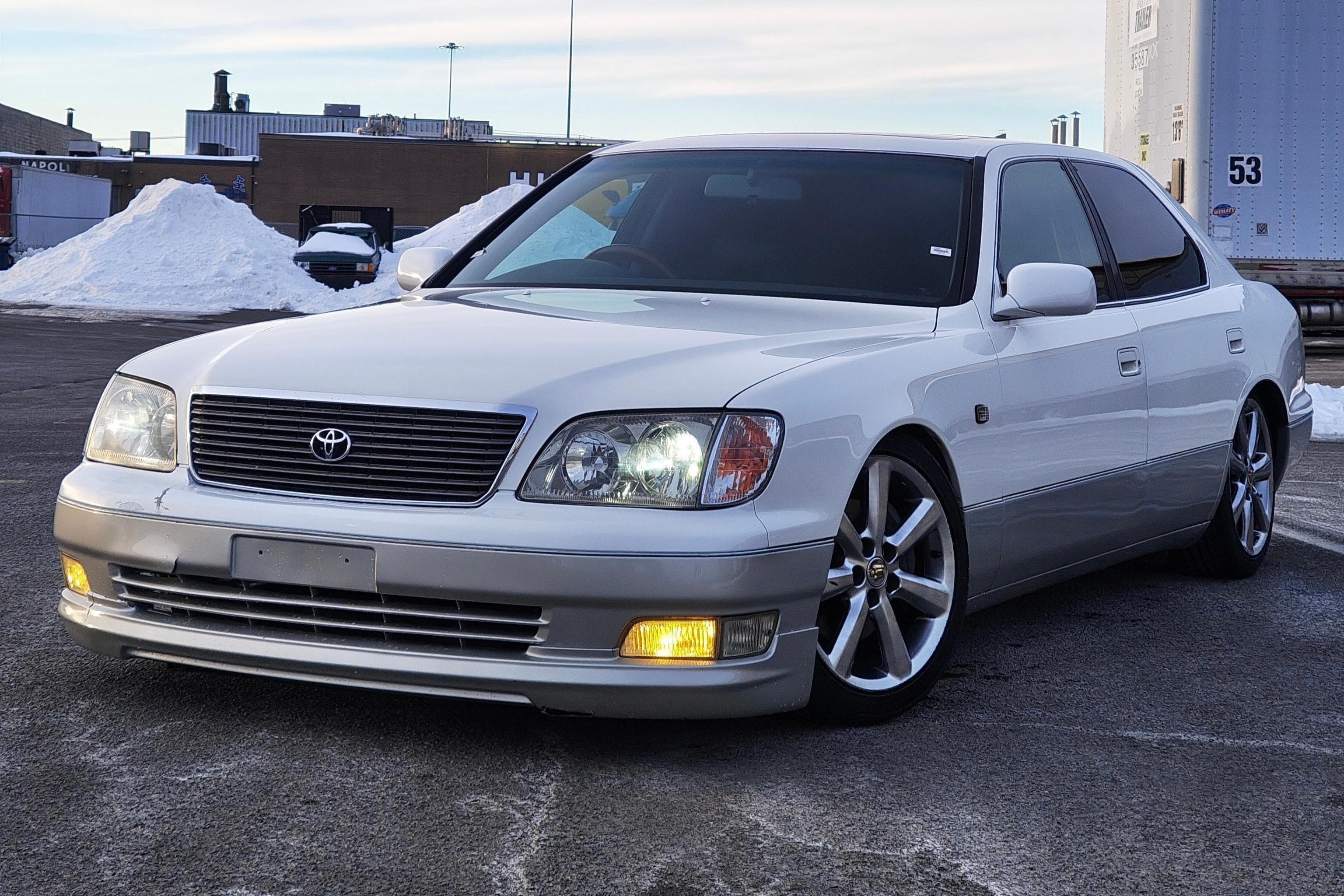 2000 Toyota Celsior sold for $8,300