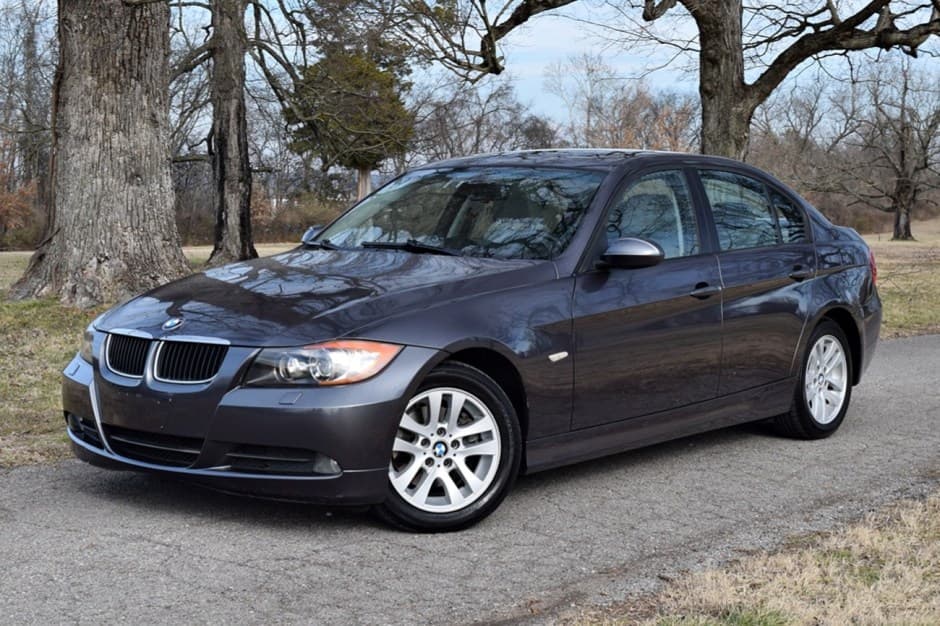 2006 BMW E90 3-Series Sedan sold for $6,550