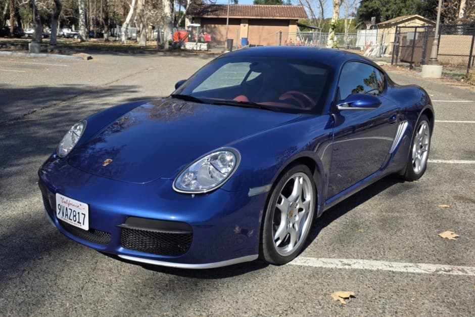 2006 Porsche 987 Cayman sold for $30,000